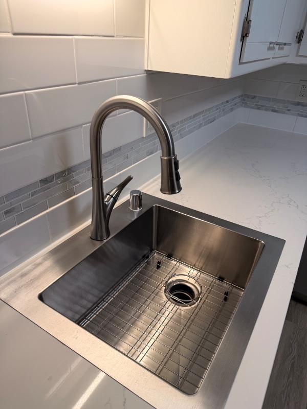 Building Photo - 525 N San Mateo Dr