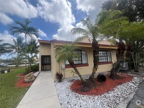 Building Photo - 11720 SW 103rd Ln
