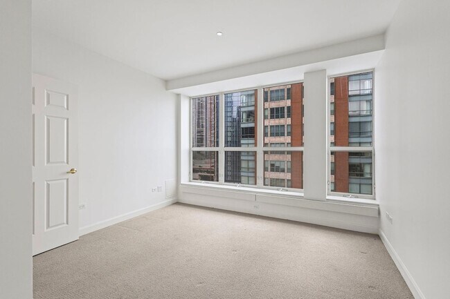 Building Photo - 415 E North Water St