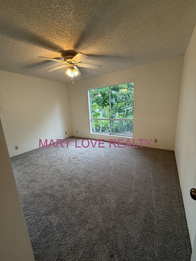 Building Photo - 76-290-290 Kealoha St
