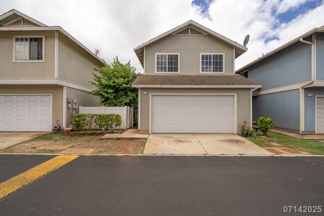 Primary Photo - 3 Bed 2.5 Bath in Alii Cove