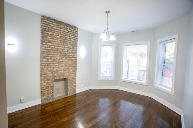 Building Photo - 6434 S Eberhart Ave