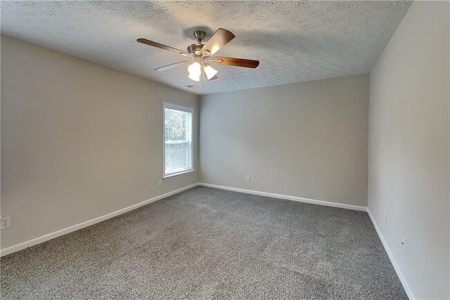 Building Photo - 928 Mill Creek Ave