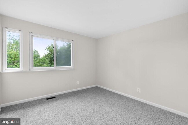 Building Photo - 10746 Green Mountain Cir