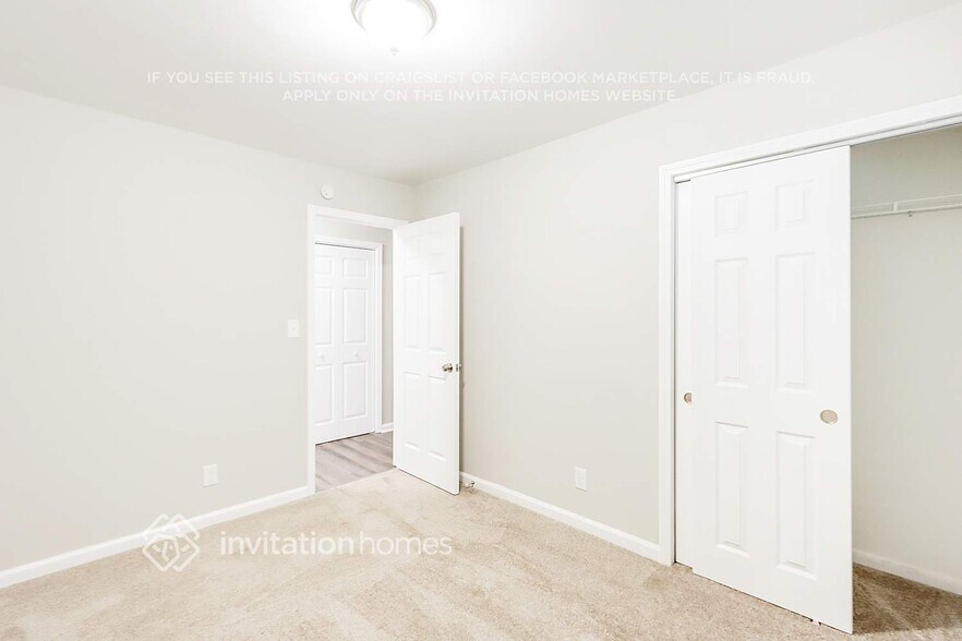 Building Photo - 3677 Glen Mora Dr