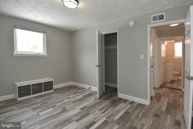 Building Photo - 8208 Bellefonte Ln