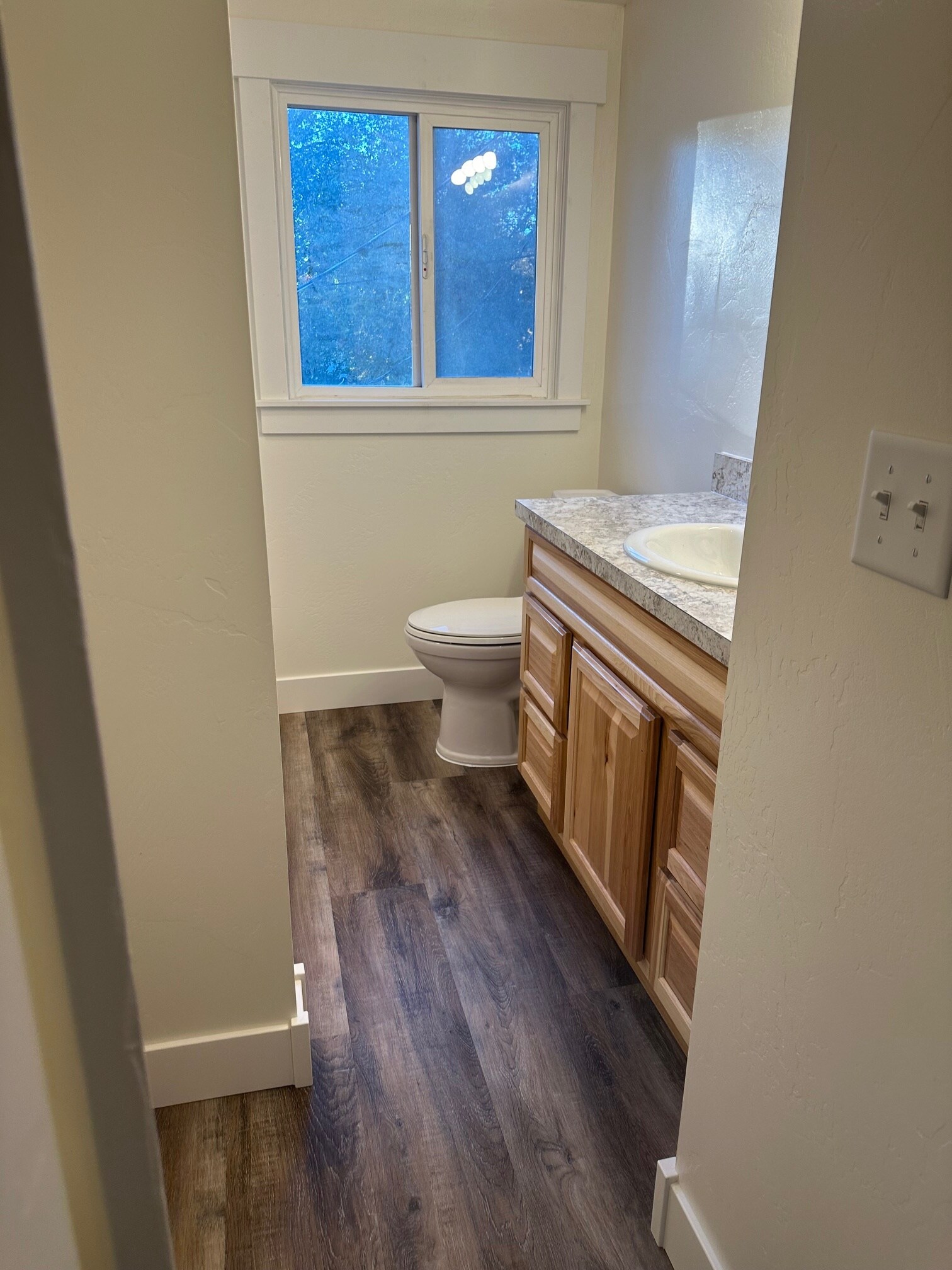 Building Photo - 479 W Center St