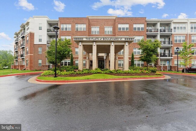 Building Photo - 10755 Fairgrounds Dr