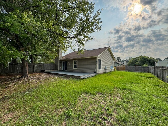 Building Photo - 5599 Quietwood Pl