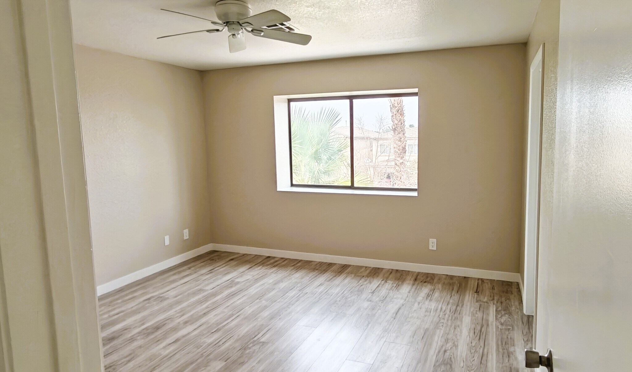 Master Bedroom - 371 Lander Dr
