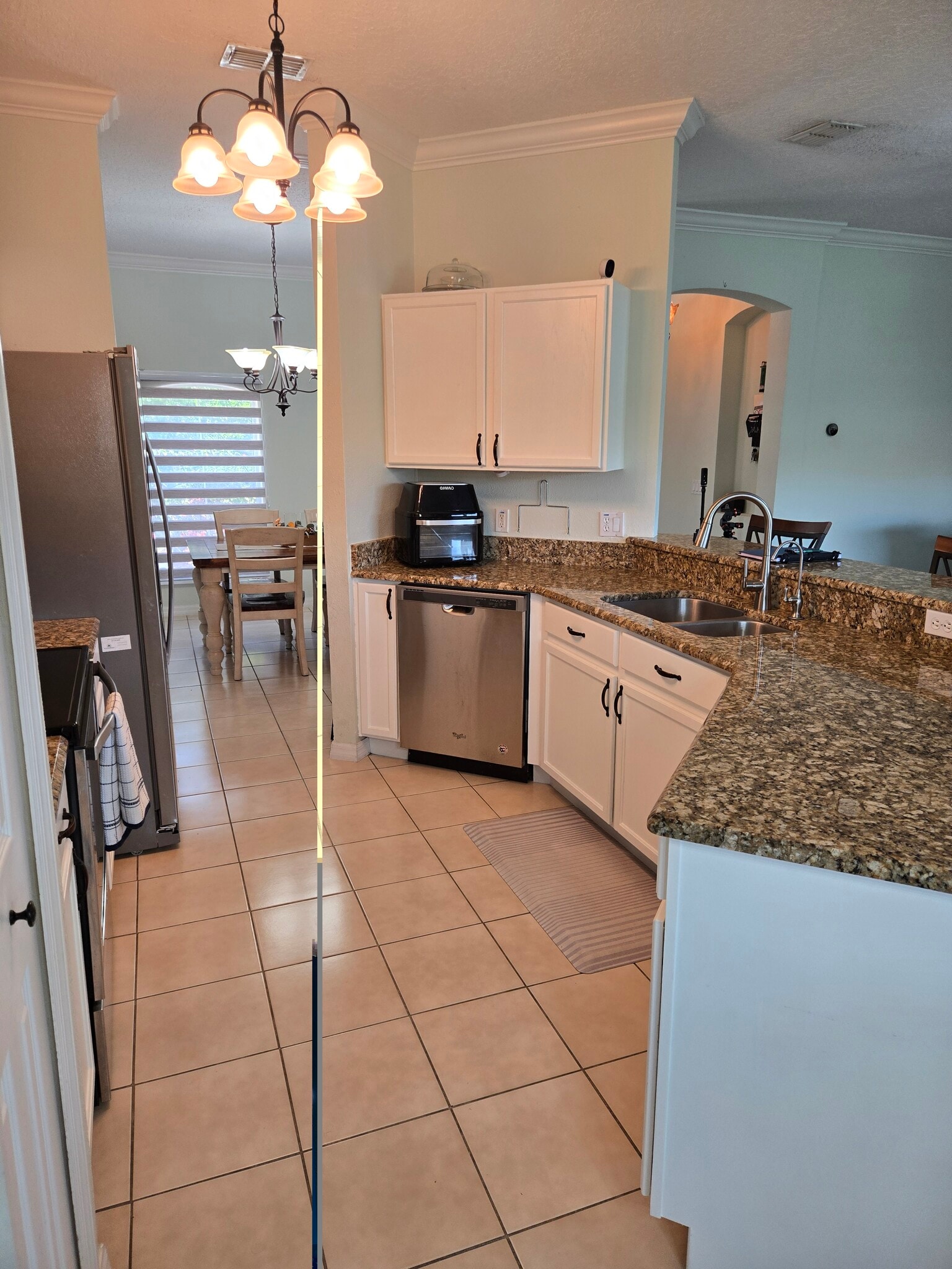 Building Photo - 3572 Valleyview Dr