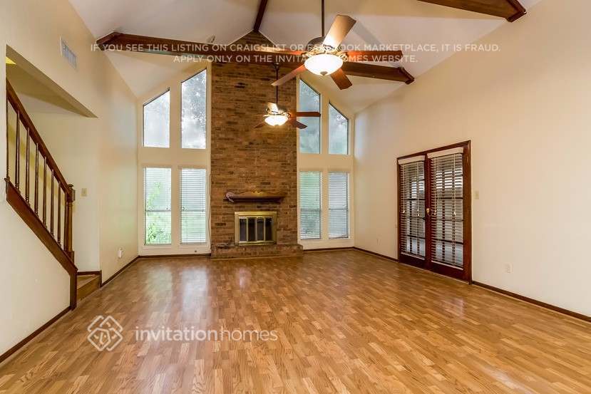Building Photo - 18015 Tall Cypress Dr