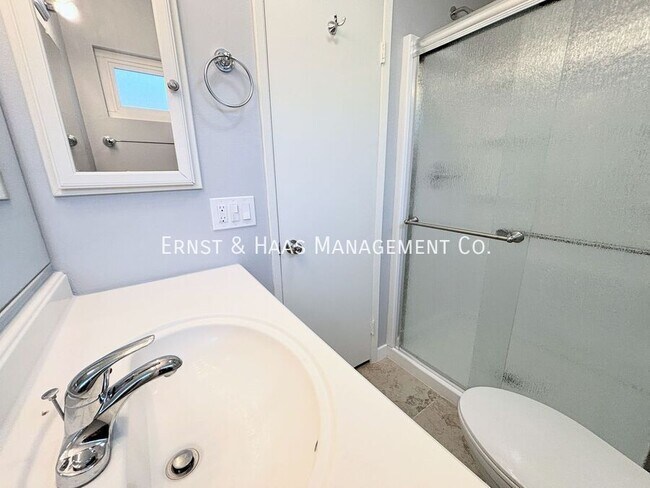 Building Photo - 11353 Agnes St