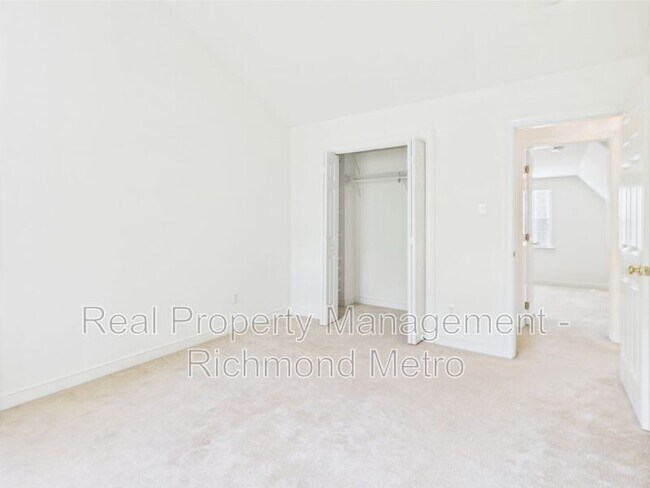 Building Photo - 401 Portwest Terrace