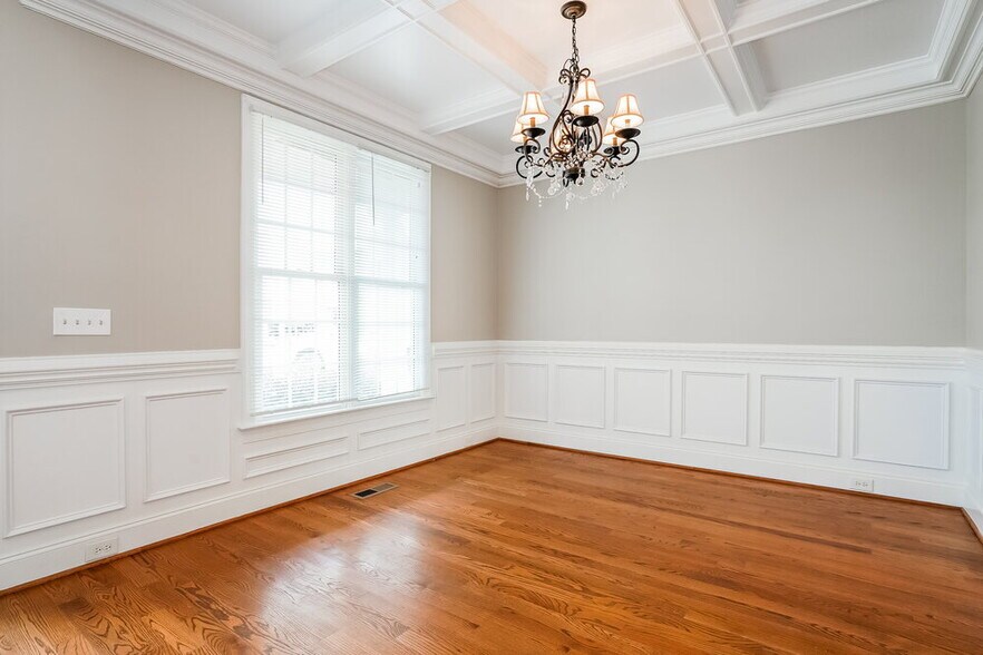 Building Photo - 1005 Azalea Cottage Ct