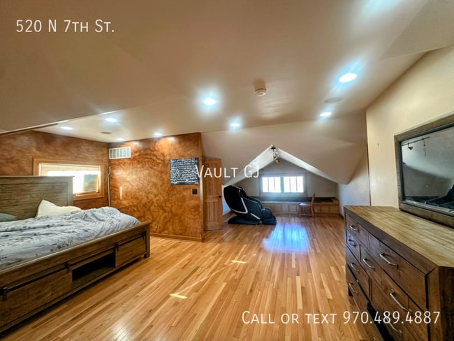 Building Photo - 520 N 7th St