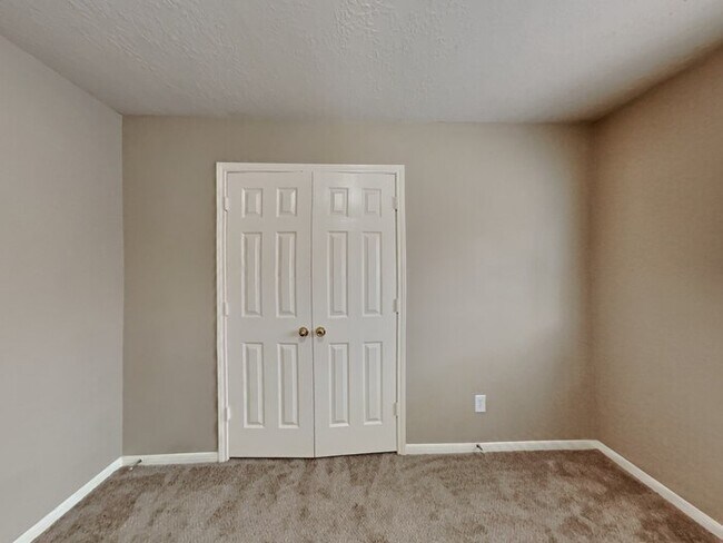 Building Photo - Welcome Home