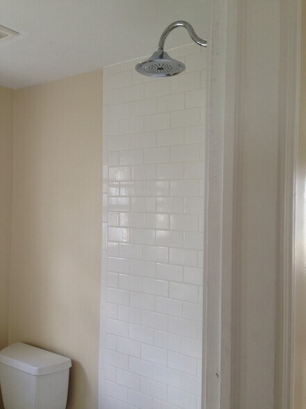 Main floor bathroom - 2332 Monroe Ave NE