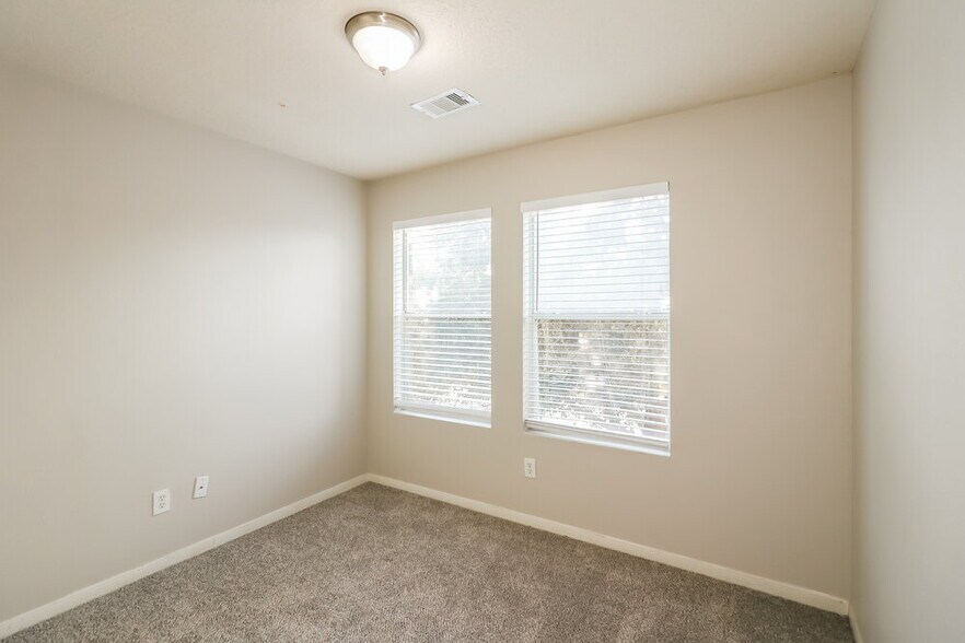 Building Photo - 3306 Clipper Winds Way