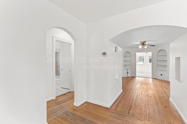 Building Photo - 2602 Elmo Pl
