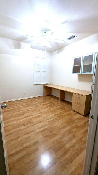 Building Photo - 4209 Sexton Ln