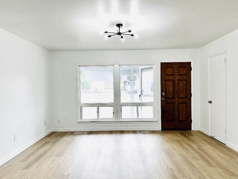 Building Photo - 25818 SE 19th Way