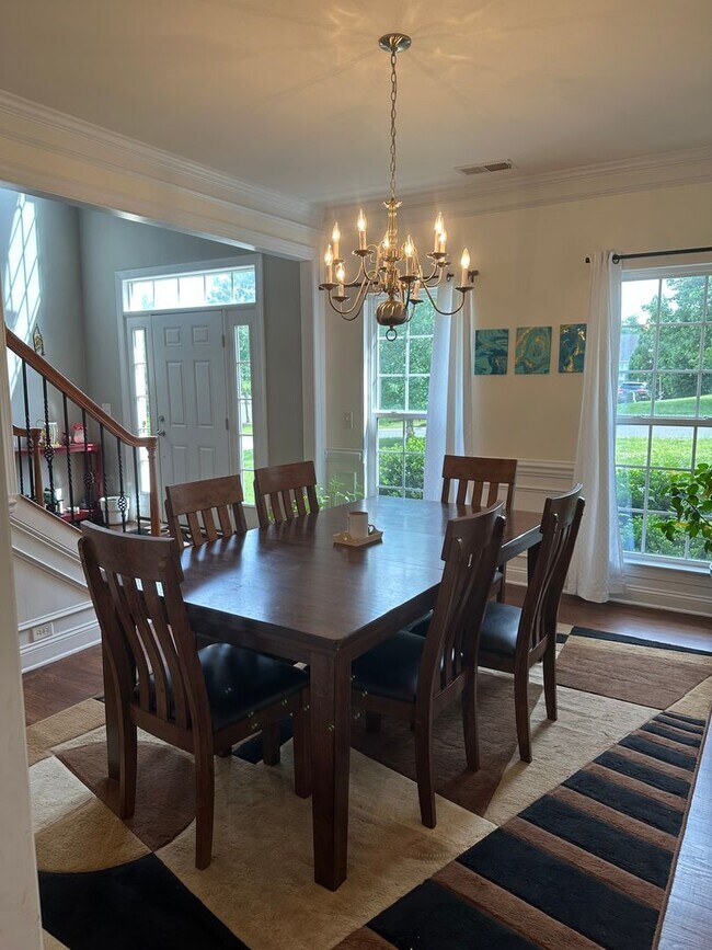 Building Photo - Gorgeous and spacious home in Fort Mill!