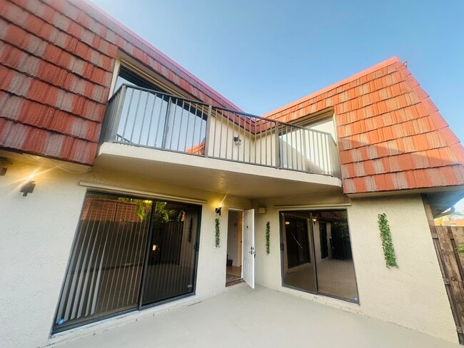 Building Photo - 8559 Boca Rio Dr