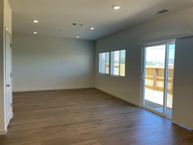 Building Photo - Newer Build Home in Lemmon Valley