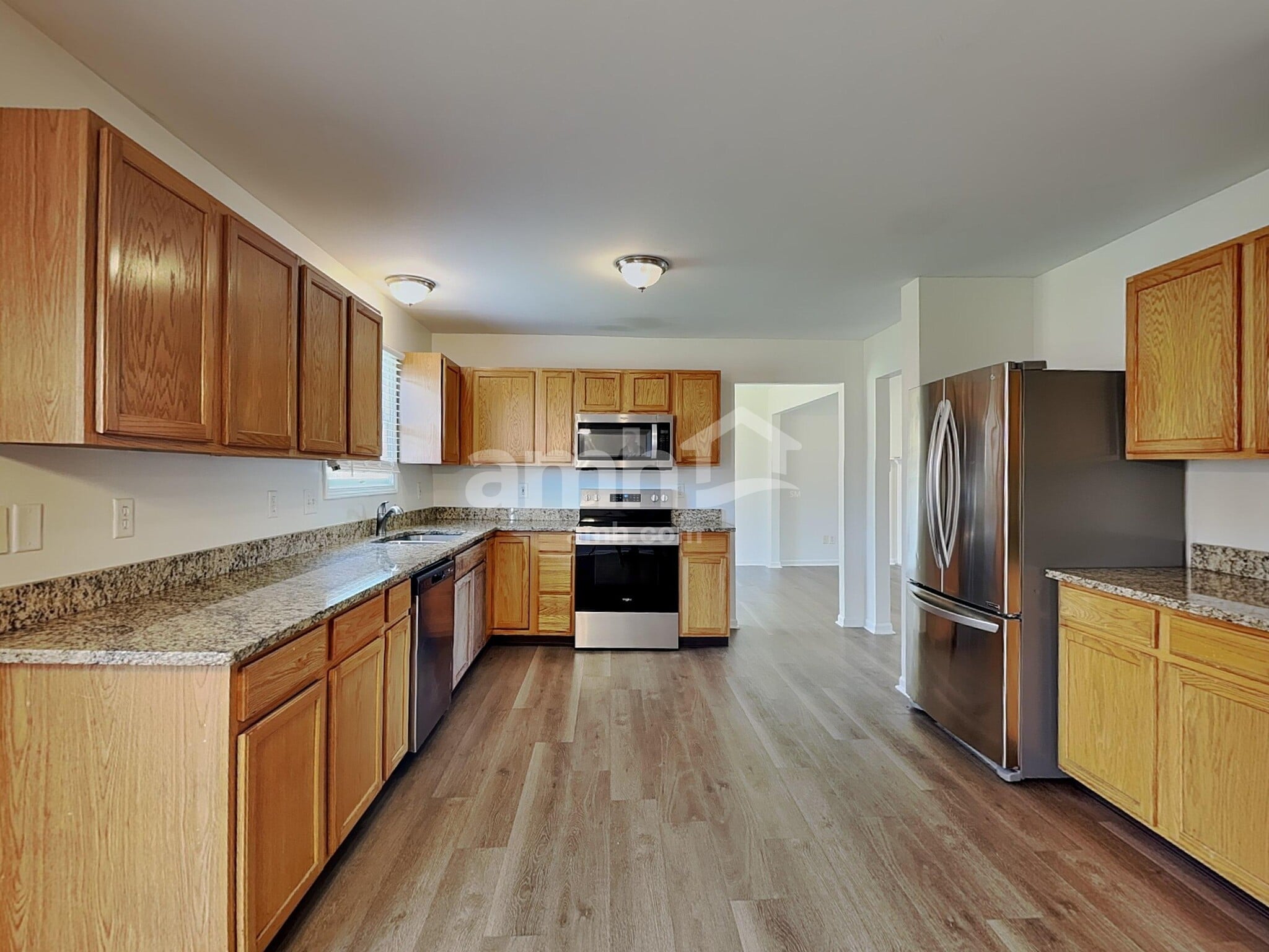 Building Photo - 1176 Tannic St