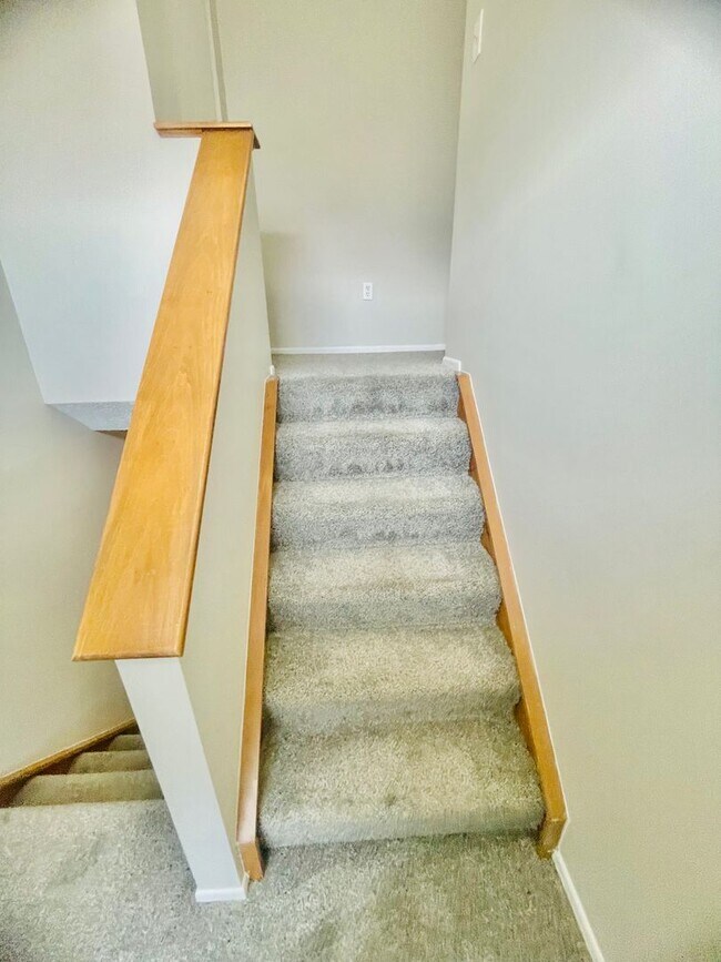 Building Photo - 3-Bedroom 2.5 bath Townhome in Imperial – ...