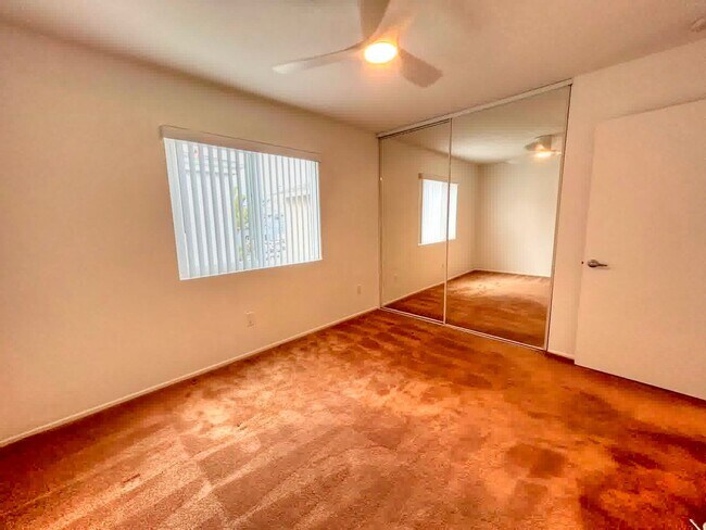 Building Photo - 33936 Alcazar Dr