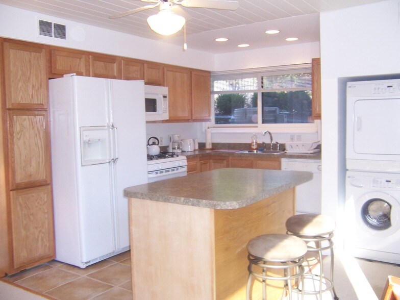 Kitchen and Laundry - 7621 Carteret Rd