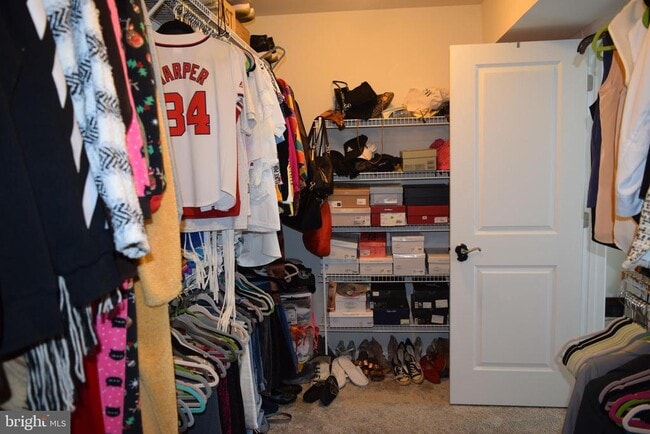 Building Photo - 6947 Stoddert Ln