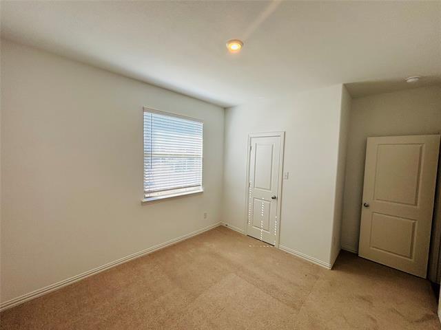 Building Photo - 510 Macdonald Wy