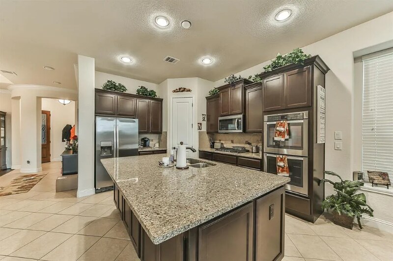 Building Photo - 7742 Candlelight Park Ln