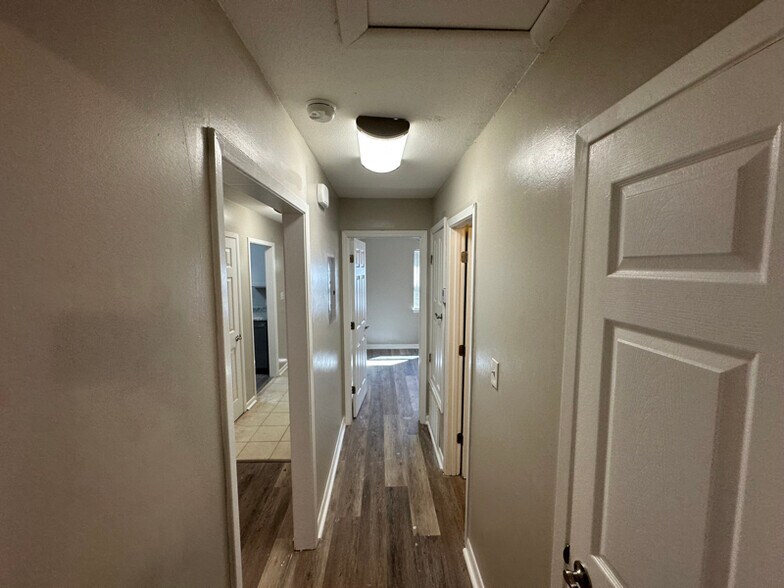 Building Photo - 6307 Jack St