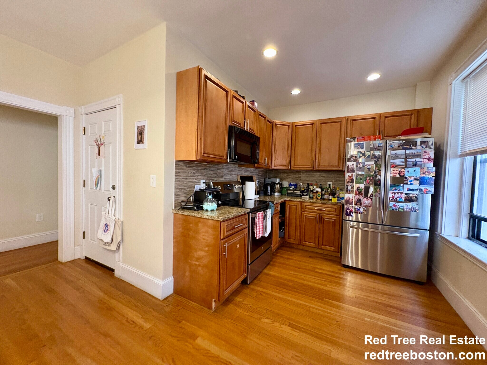 Building Photo - 11 Babcock St