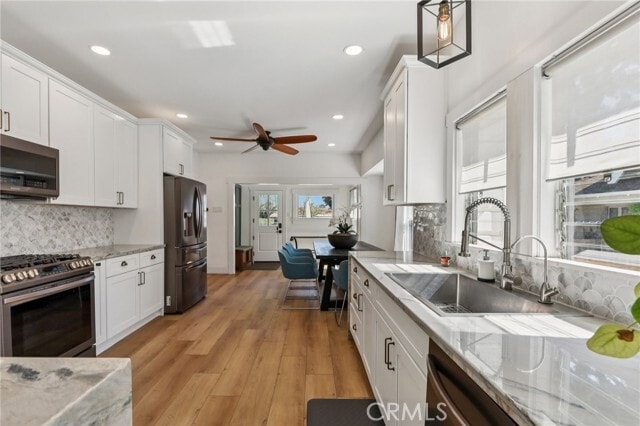 Building Photo - 230 S B St