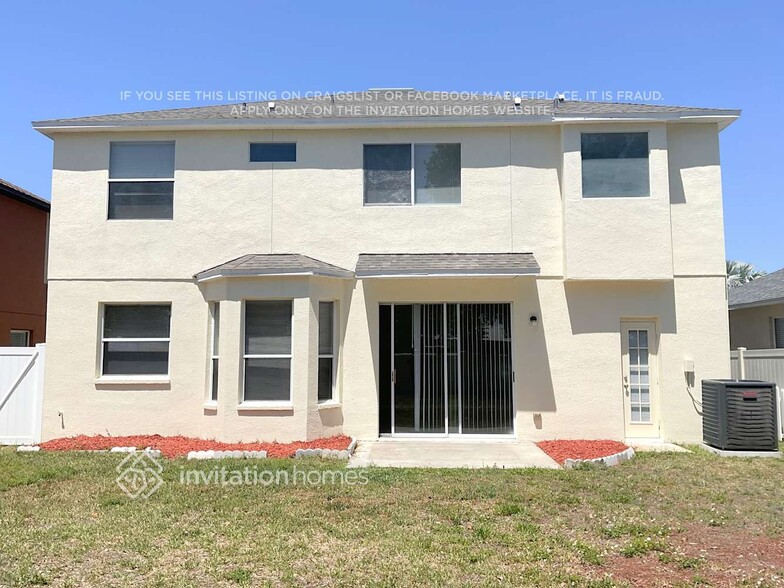 Building Photo - 11429 Village Brook Dr