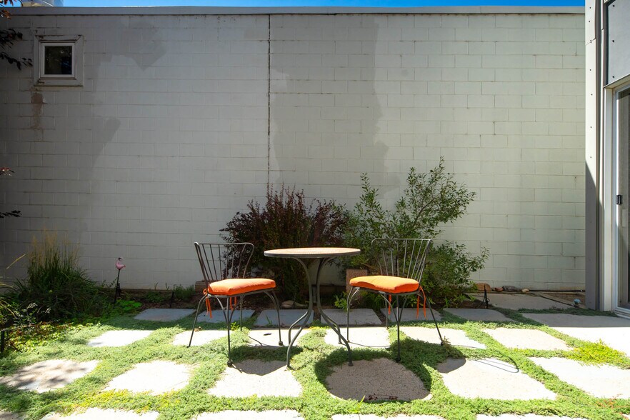 Building Photo - 3513 Delgany St
