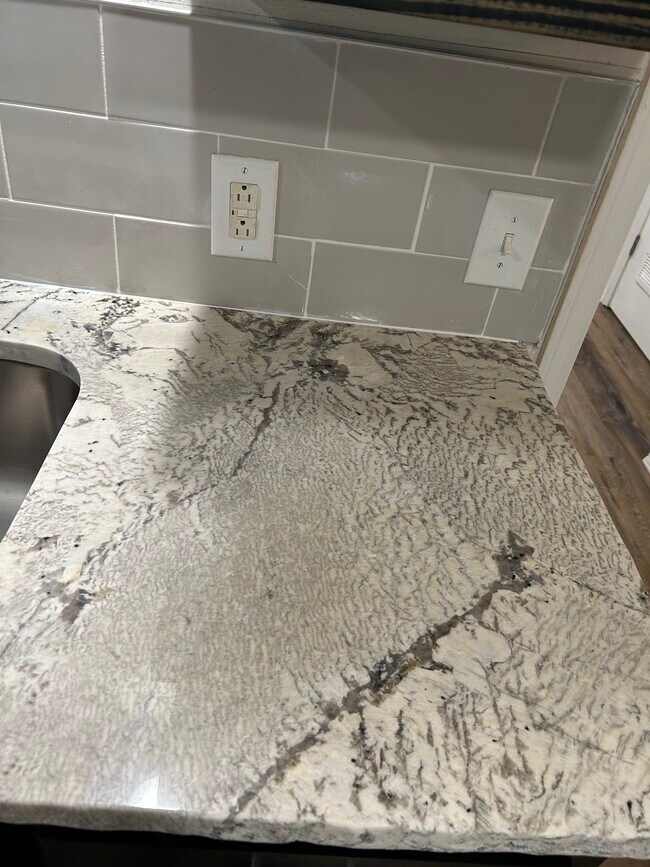 Building Photo - 1220 Apple Glen St