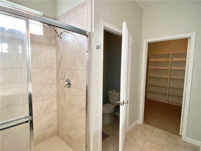 Building Photo - 4028 Tomoka Dr