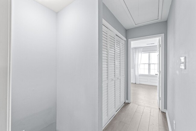 Building Photo - Gated Community in S. Charlotte