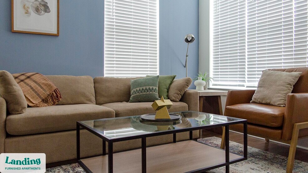 Building Photo - 901 Kelly Green Ln