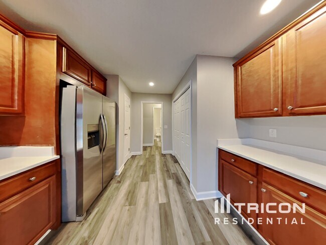 Building Photo - 750 Northview Dr