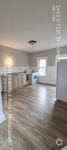 Building Photo - Cozy 3BR unit in West Allis