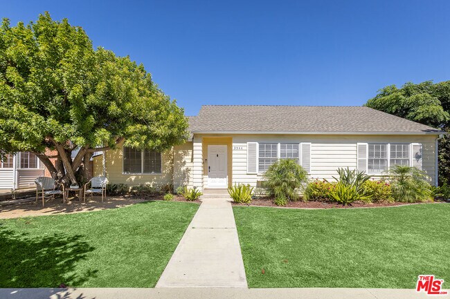 Building Photo - 3544 Gardenia Ave