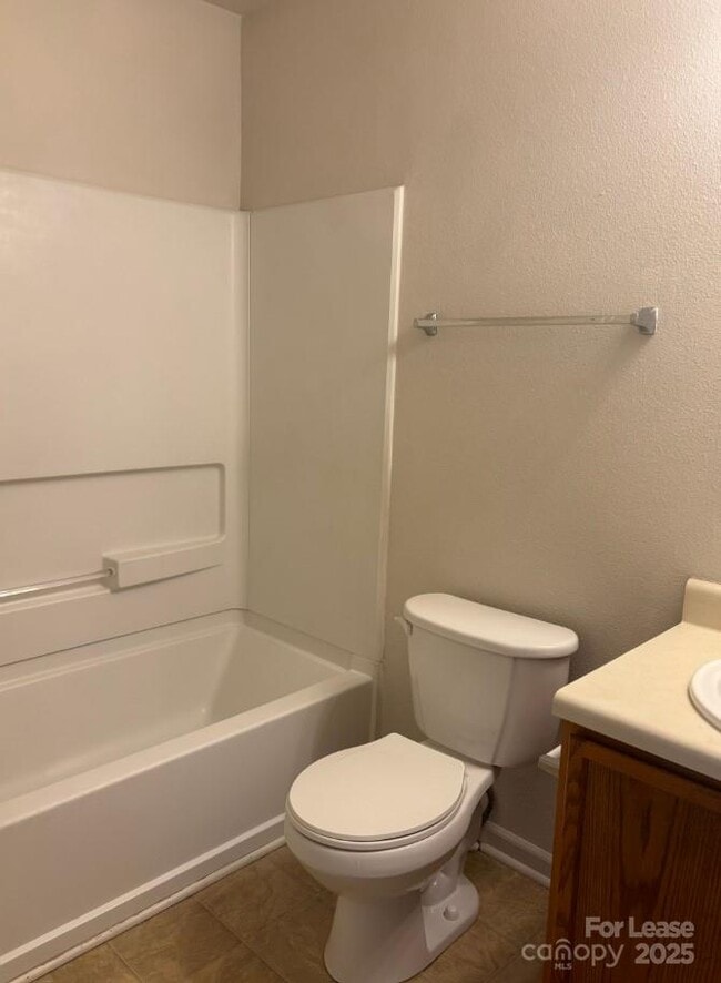 Building Photo - 1124 New Day Ct