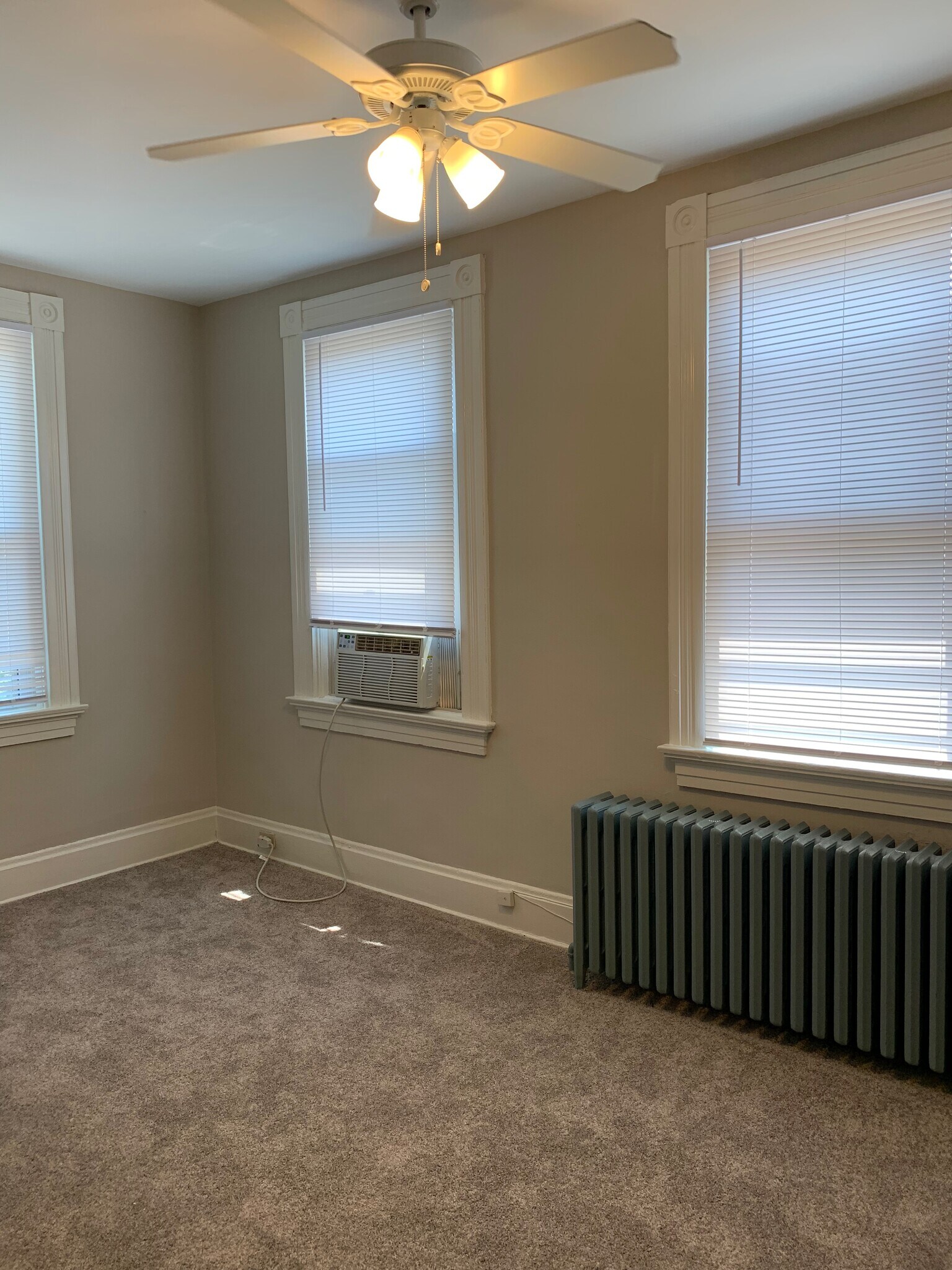 Building Photo - 2248 Flora St